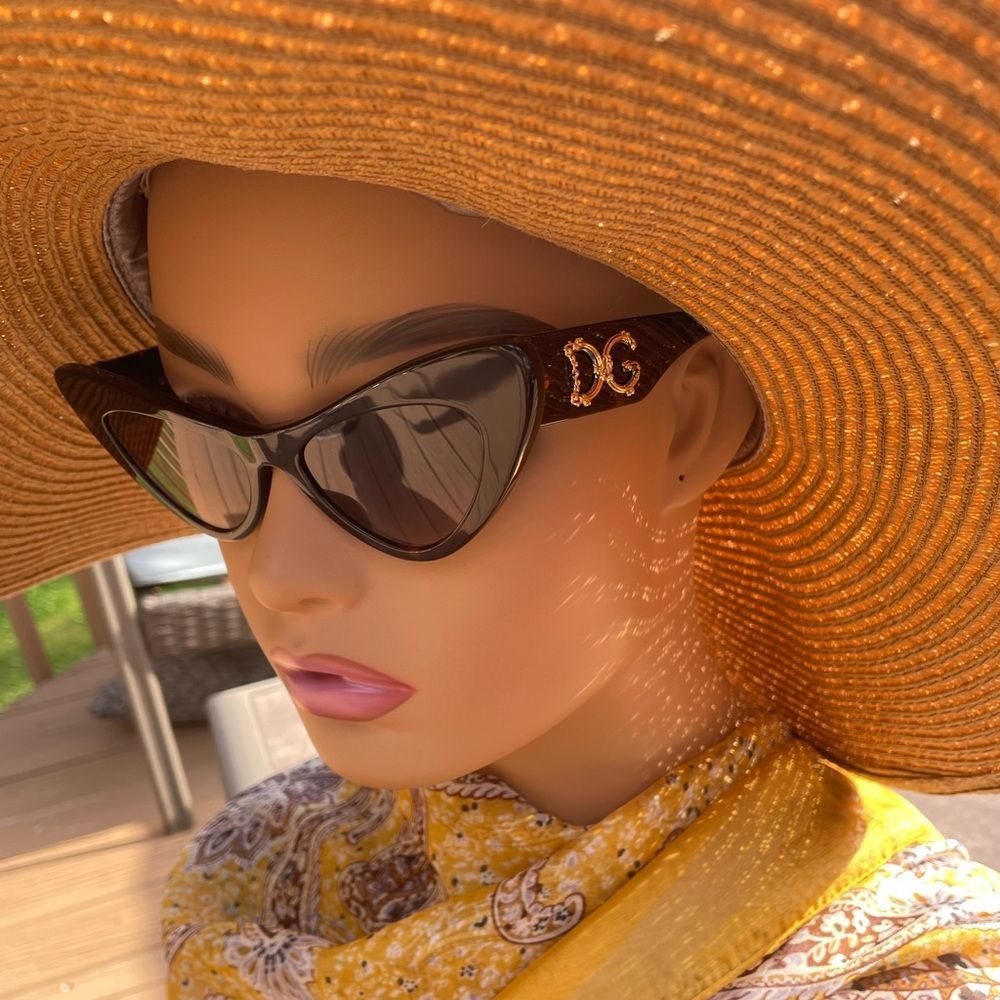 Dolce & Gabbana Sunglasses - Picture 3 of 13